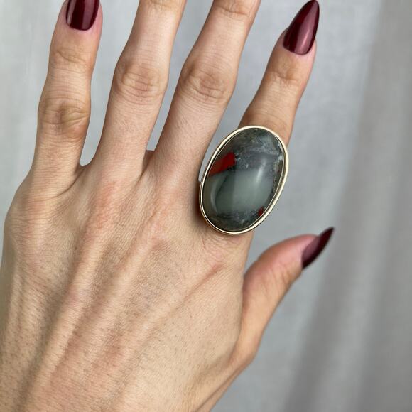 🚫SOLD🚫 NWOT Gold Tone Ring Red Green Bloodstone Oval Stone Size 6 - Picture 7 of 16